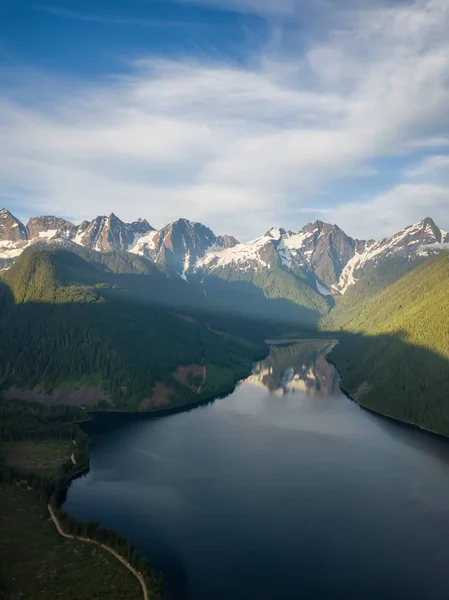Aerial View Scenic Lake Canadian Mountain Landscape Vibrant Summer Sunrise — Stock Photo, Image