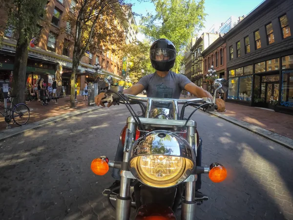 Downtown Vancouver Kolumbia Brytyjska Kanada Czerwca 2018 Człowiek Motocyklu Jedzie — Zdjęcie stockowe