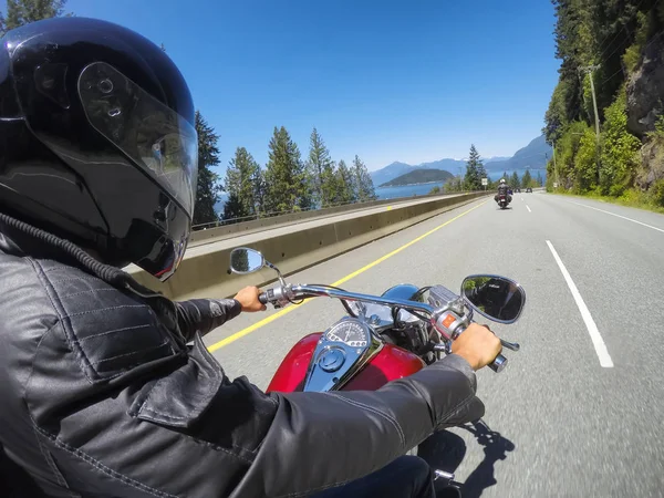 Motorradfahren Einem Sonnigen Sommertag Auf Dem Sea Sky Highway Bei — Stockfoto