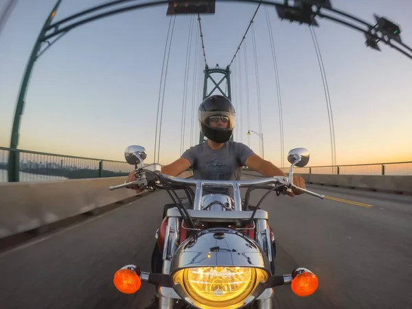 Centro Vancouver Columbia Británica Canadá Junio 2018 Hombre Una Motocicleta —  Fotos de Stock