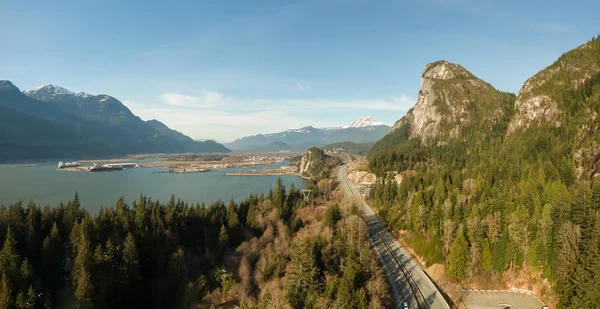 Воздушный Панорамный Вид Шоссе Sea Sky Highway Главной Горой Заднем — стоковое фото