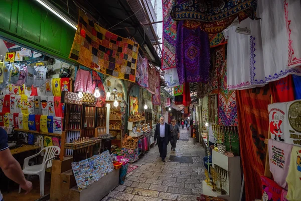 Jerozolima Izrael Kwietnia 2019 Rynek Wąskich Uliczkach Starego Miasta — Zdjęcie stockowe
