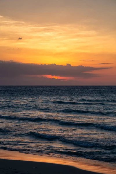 Hermosa Puesta Sol Dramática Sobre Mar Caribe Tomado Varadero Cuba — Foto de Stock