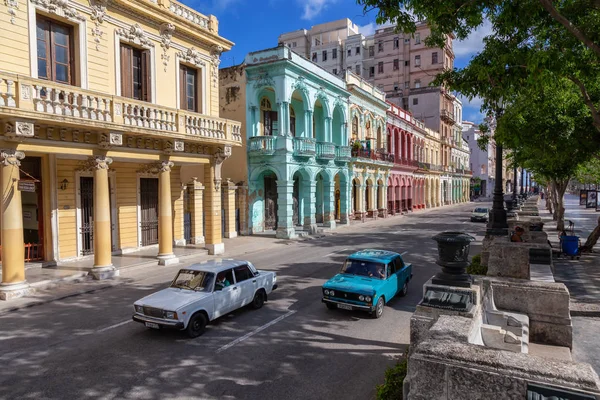 Havane Cuba Mai 2019 Vieille Voiture Classique Dans Les Rues — Photo