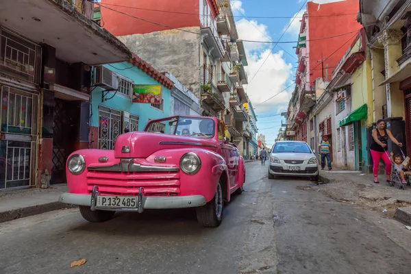 Havana Kuba Květen 2019 Klasické Staré Taxi Auto Ulicích Starého — Stock fotografie