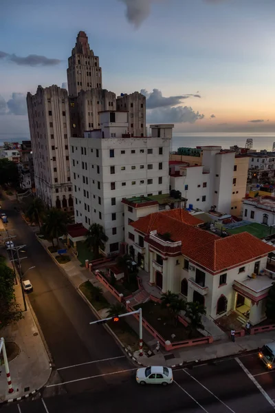 Widok Lotu Ptaka Hawany Stolicy Kuby Podczas Kolorowego Zachmurzonego Wschodu — Zdjęcie stockowe