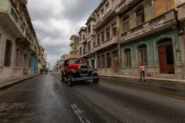 Havana Cuba Maio 2019 Carro Táxi Clássico Nas Ruas Bela — Fotografia de Stock