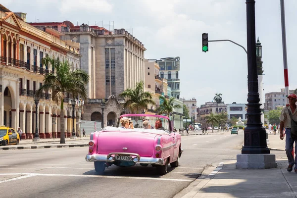 Hawana Kuba Maja 2019 Classic Old American Car Ulicach Starej — Zdjęcie stockowe