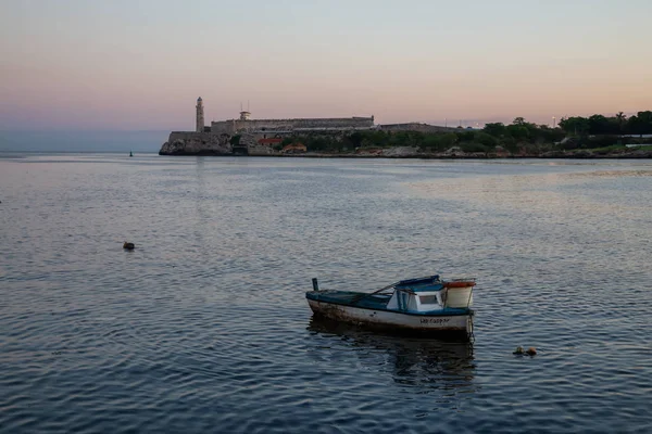 Havana Cuba May 2019 Beautiful View Small Fishing Boat Lighthouse — Stock Photo, Image