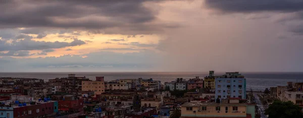 Панорамный Вид Жилой Район Гаване Столице Кубы Время Красочного Дождливого — стоковое фото