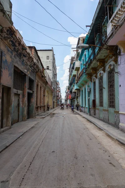 Havane Cuba Mai 2019 Vue Sur Rue Quartier Résidentiel Défavorisé — Photo