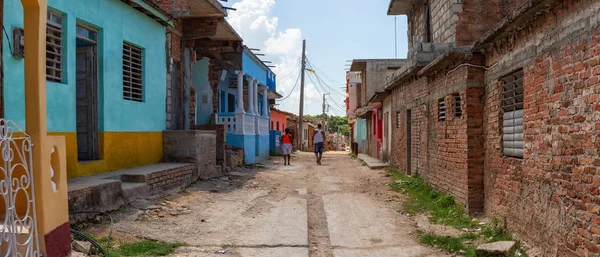 Vista Panorámica Barrio Residencial Pequeño Pueblo Cubano Durante Día Nublado —  Fotos de Stock