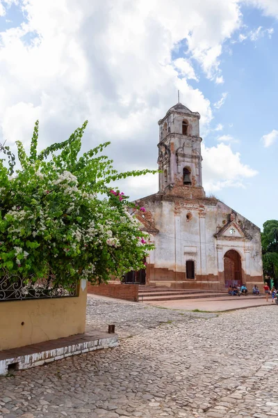Trynidad Kuba Czerwca 2019 Widok Ulicy Starego Kościoła Małym Turystycznym — Zdjęcie stockowe