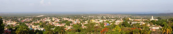 Vista Panorámica Aérea Pequeño Pueblo Turístico Cubano Durante Soleado Nublado —  Fotos de Stock