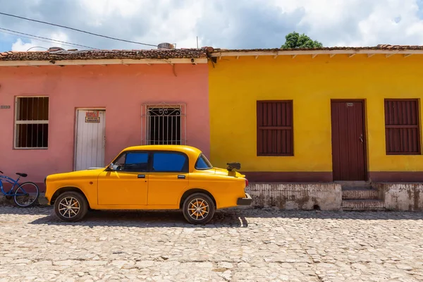 Trinidad Kuba Juni 2019 Utsikt Över Gammal Klassisk Amerikansk Bil — Stockfoto