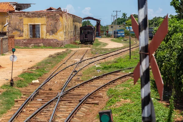 古巴特立尼达一个废弃火车站的景色 — 图库照片