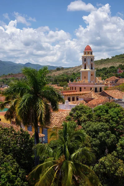 Vista Aérea Pequeño Pueblo Turístico Cubano Durante Soleado Nublado Día — Foto de Stock