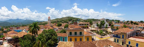 Vista Panorámica Aérea Pequeño Pueblo Turístico Cubano Durante Soleado Nublado —  Fotos de Stock