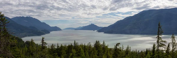 Bella Vista Panoramica Sul Paesaggio Canadese Durante Una Giornata Estiva — Foto Stock