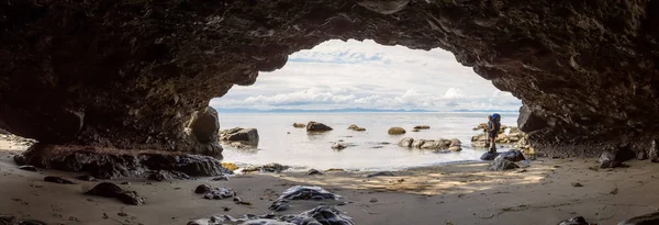 Schöner Panoramablick Auf Den Mystischen Strand Der Pazifikküste Einem Sonnigen — Stockfoto