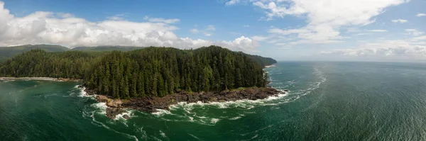 Bela Paisagem Panorâmica Aérea Vista Costa Rochosa Oceano Pacífico Ilha — Fotografia de Stock