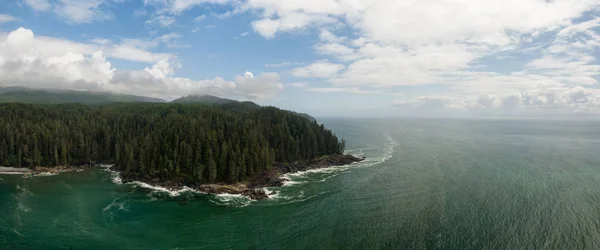 Krásný Vzdušný Panoramatický Pohled Pobřeží Skalnatého Oceánu Ostrově Jižního Vancouveru — Stock fotografie