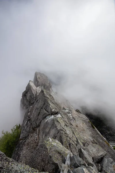 Beautiful View Canadian Mountain Landscape Cloudy Summer Morning Taken Crown — Stock Photo, Image