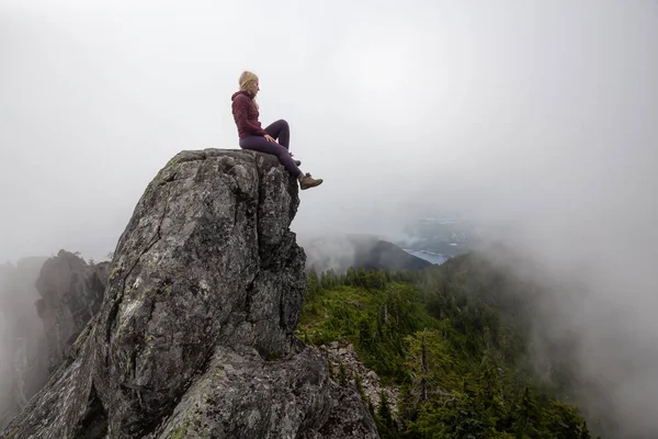 Adventurous Girl Top Rugged Rocky Mountain Cloudy Summer Morning Taken — Stock Photo, Image