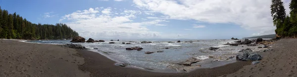 Nádherný Panoramatický Výhled Skalnaté Pobřeží Stezce Juan Fuca Během Slunného — Stock fotografie