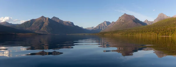 Bella Vista Panoramica Del Lago Mcdonald Con American Rocky Mountains — Foto Stock