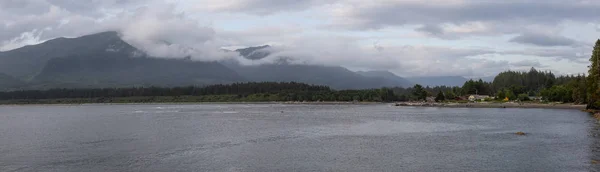 Vista Panorámica Pequeña Ciudad Port Renfrew Costa Del Océano Pacífico —  Fotos de Stock