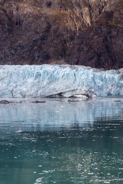 Beautiful View Margerie Glacier American Mountain Landscape Ocean Coast Cloudy — Stock Photo, Image