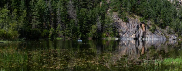 Bela Vista Lago Crown Marble Canyon Provincial Park Durante Verão — Fotografia de Stock