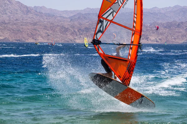 Eilat Izrael 2019 Április Adventurous Man Enjoy Water Sports Windsurfing — Stock Fotó