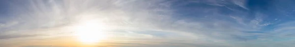 Hermosa vista panorámica de Cloudscape —  Fotos de Stock