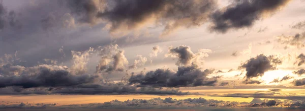 Bela vista panorâmica de Cloudscape — Fotografia de Stock