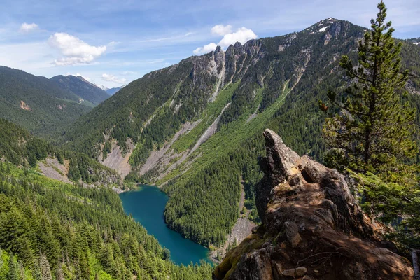 Beautiful View of Canadian Mountain Landscape — Stock Photo, Image