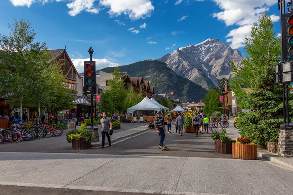 Main Street Closed to Allow more room for social distancing during the Coronavirus