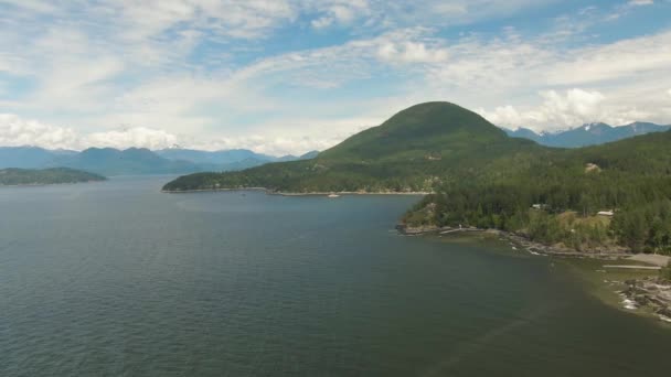 Letecký pohled na Bowen Island — Stock video