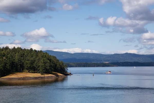 View of Beautiful Gulf Islands during a sunny day. — Stock Photo, Image