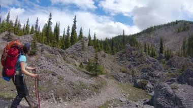 Banff yakınlarındaki Assiniboine Dağı İl Parkı 'nda Macera Yolculuğu