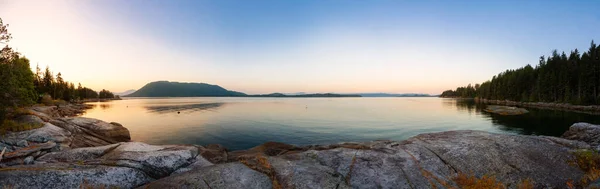 Saltery Bay, Sunshine Coast, British Columbia, Canadá . — Fotografia de Stock