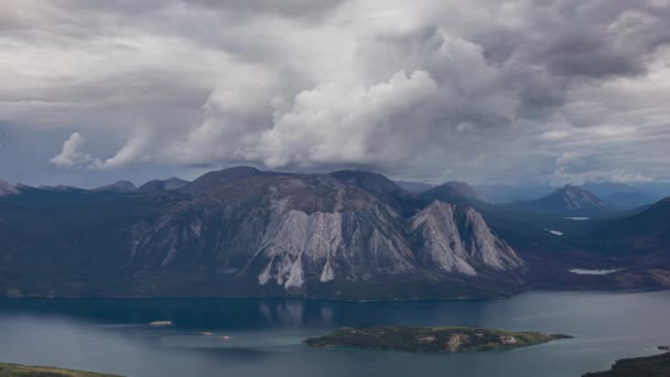 Zeitraffer. Luftaufnahme kanadischer Natur — Stockvideo