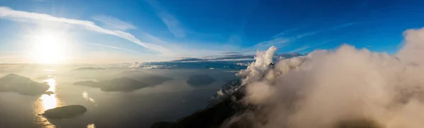 Belle Vue Aérienne Panoramique Du Paysage Canadien De Montagne — Photo