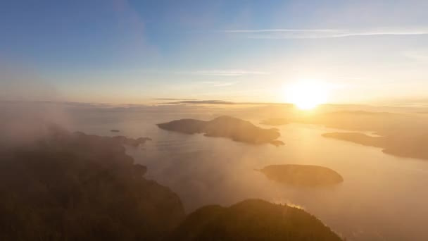 Timelapse. Vacker utsikt över kanadensiska Mountain Landskap — Stockvideo