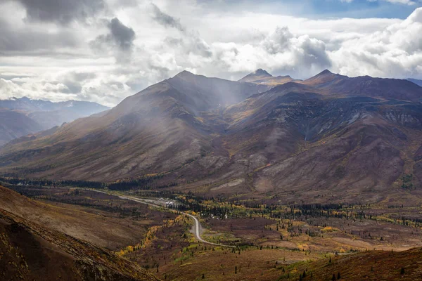 Canadian Nature Landscape in Yukon — Stock Photo, Image