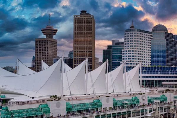 Edifici commerciali nel centro di Vancouver — Foto Stock