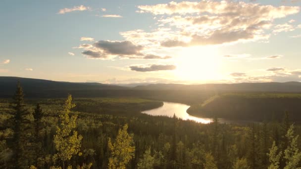 Hermosa vista del río Scenic Winding — Vídeo de stock