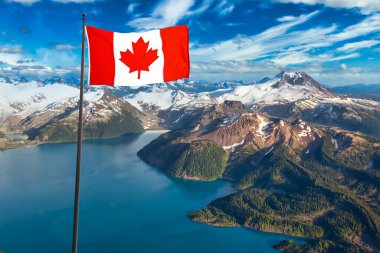 Kanada Ulusal Bayrak ve Dağları