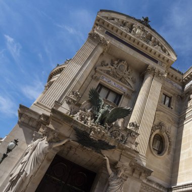 PARIS, FRANCE - AĞUSTOS 04, 2018: Palais Garnier (Opra Garnier) 